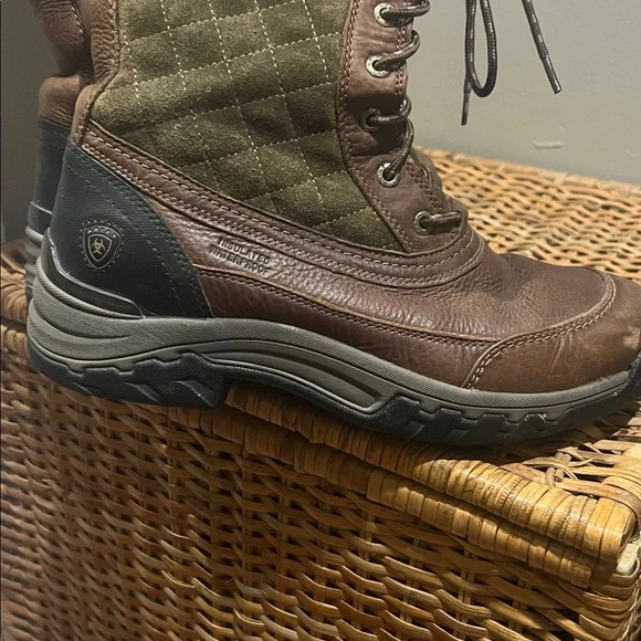 Brown and Green Quilted Knee-High Boots - Picture 5 of 10